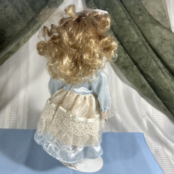 beautiful porcelain doll 12” Blue satin dress with layers of lace Curly hair - Picture 6 of 9